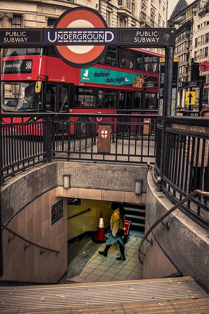 transport-4834813_640 London 26.jpg
